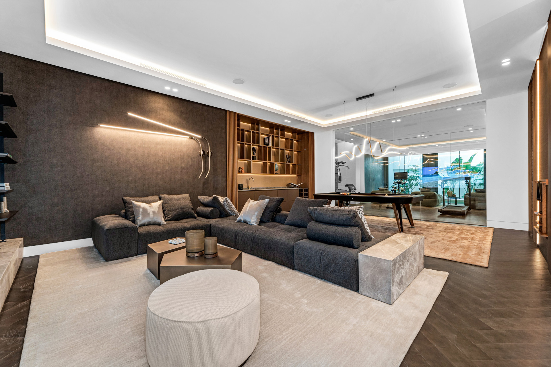 Image of Villa - 6 Bedrooms - 6 Bathrooms for sale in Malaga-Marbella-Spain, Image 15