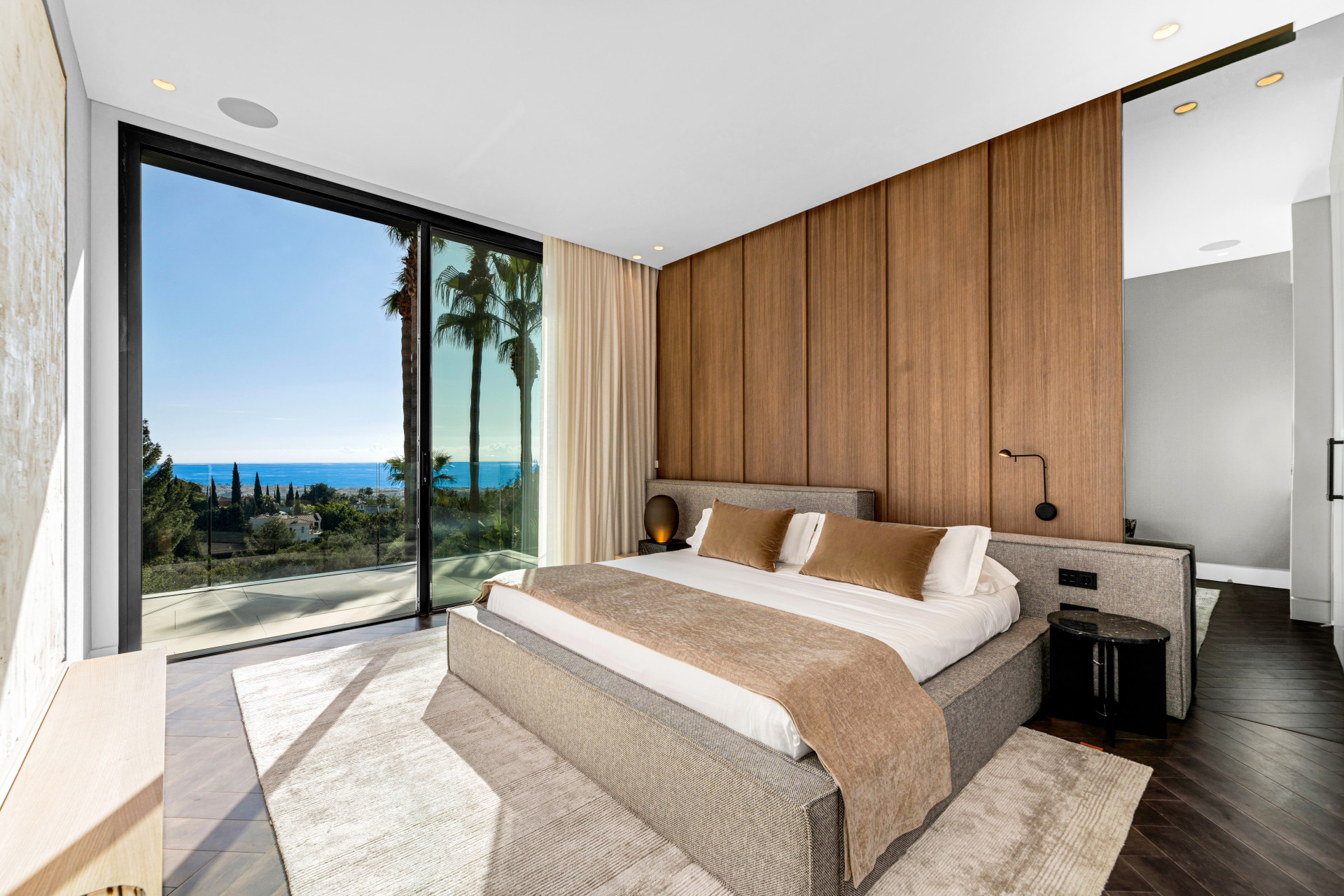  Image of Villa - 6 Bedrooms - 6 Bathrooms for sale in Malaga-Marbella-Spain, Image 12