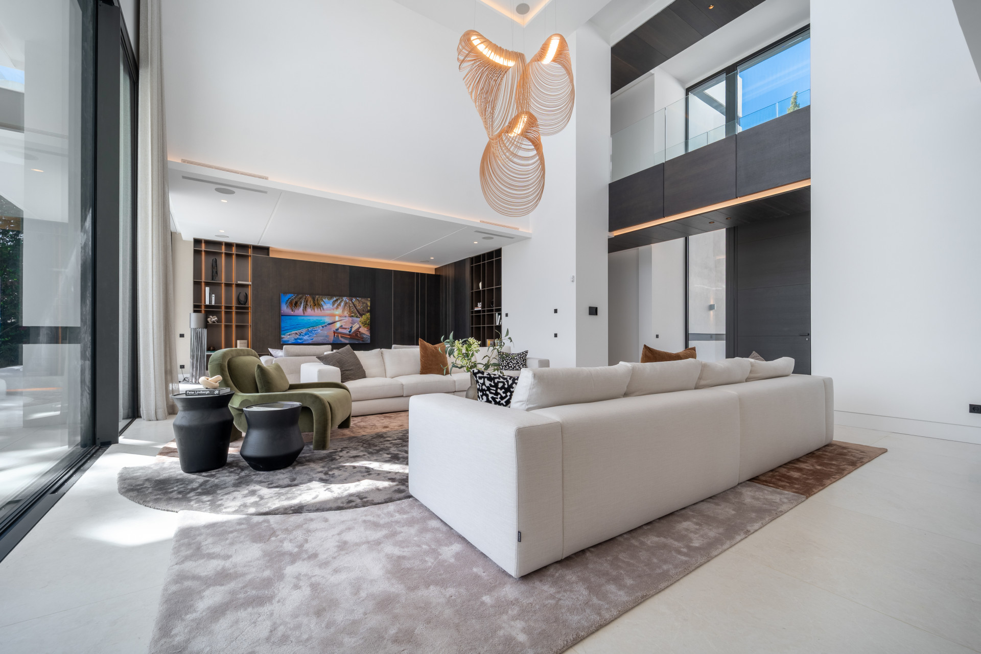  Image of Villa - 6 Bedrooms - 6 Bathrooms for sale in Malaga-Marbella-Spain, Image 14