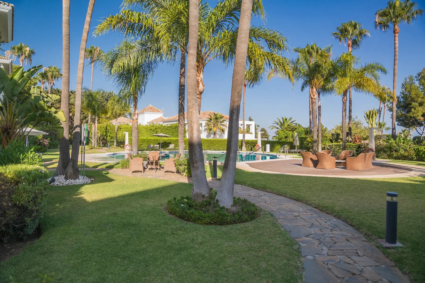  Image of Ground Floor Apartment - 3 Bedrooms - 3 Bathrooms for sale in Malaga-Marbella-Spain, Image 23