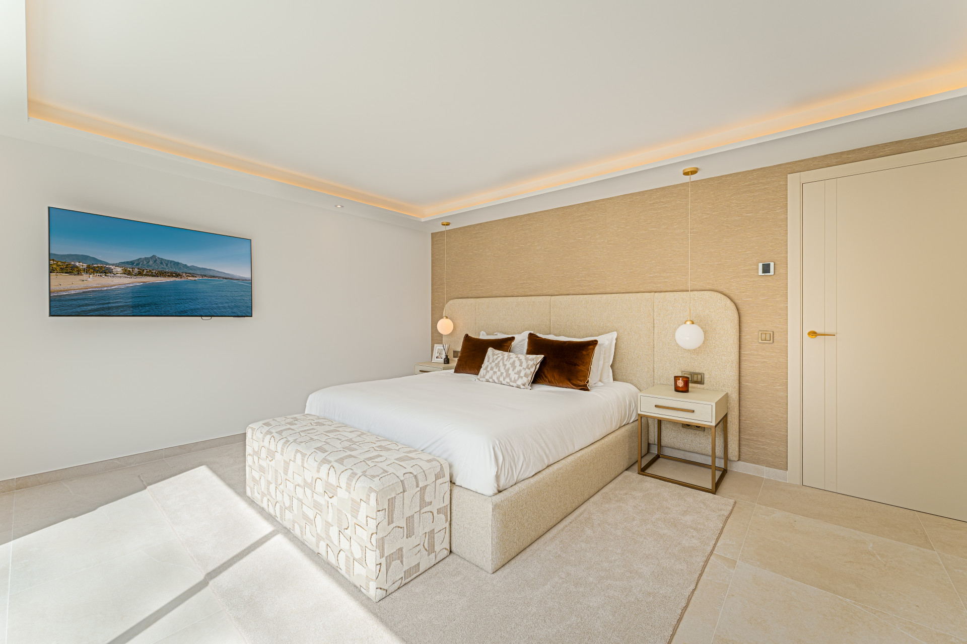  Image of Villa - 4 Bedrooms - 4 Bathrooms for sale in Malaga-Marbella-Spain, Image 31