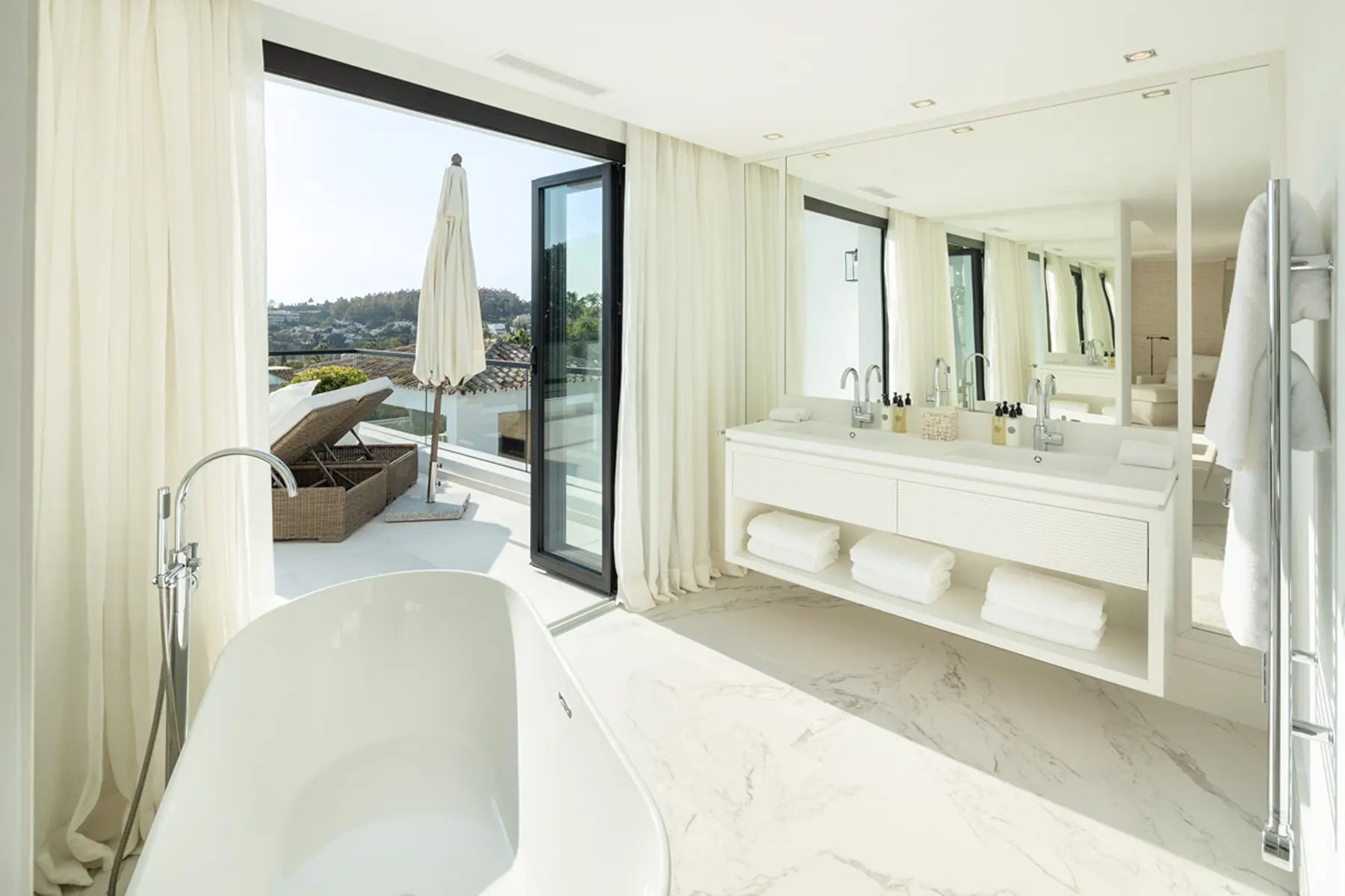  Image of Villa - 5 Bedrooms - 5 Bathrooms for sale in Malaga-Marbella-Spain, Image 25