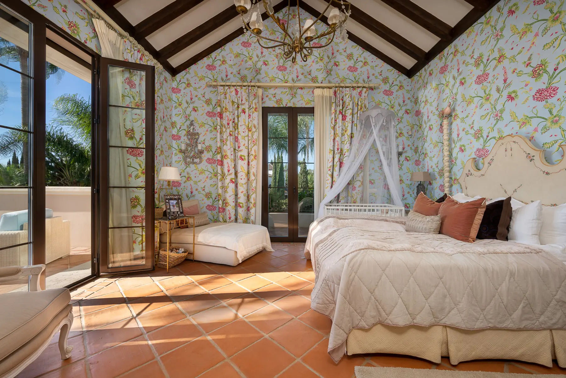  Image of Villa - 8 Bedrooms - 7 Bathrooms for sale in Malaga-San Pedro de Alcantara-Spain, Image 18