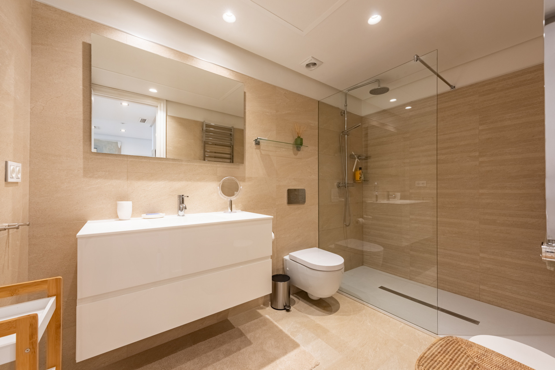  Image of Apartment - 2 Bedrooms - 2 Bathrooms for sale in Malaga-Estepona-Spain, Image 14