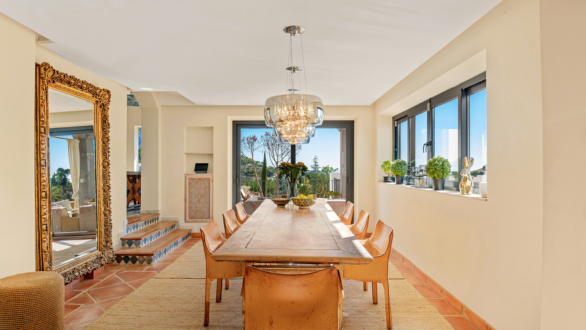  Image of Villa - 4 Bedrooms - 4 Bathrooms for sale in Malaga-Benahavis-Spain, Image 9