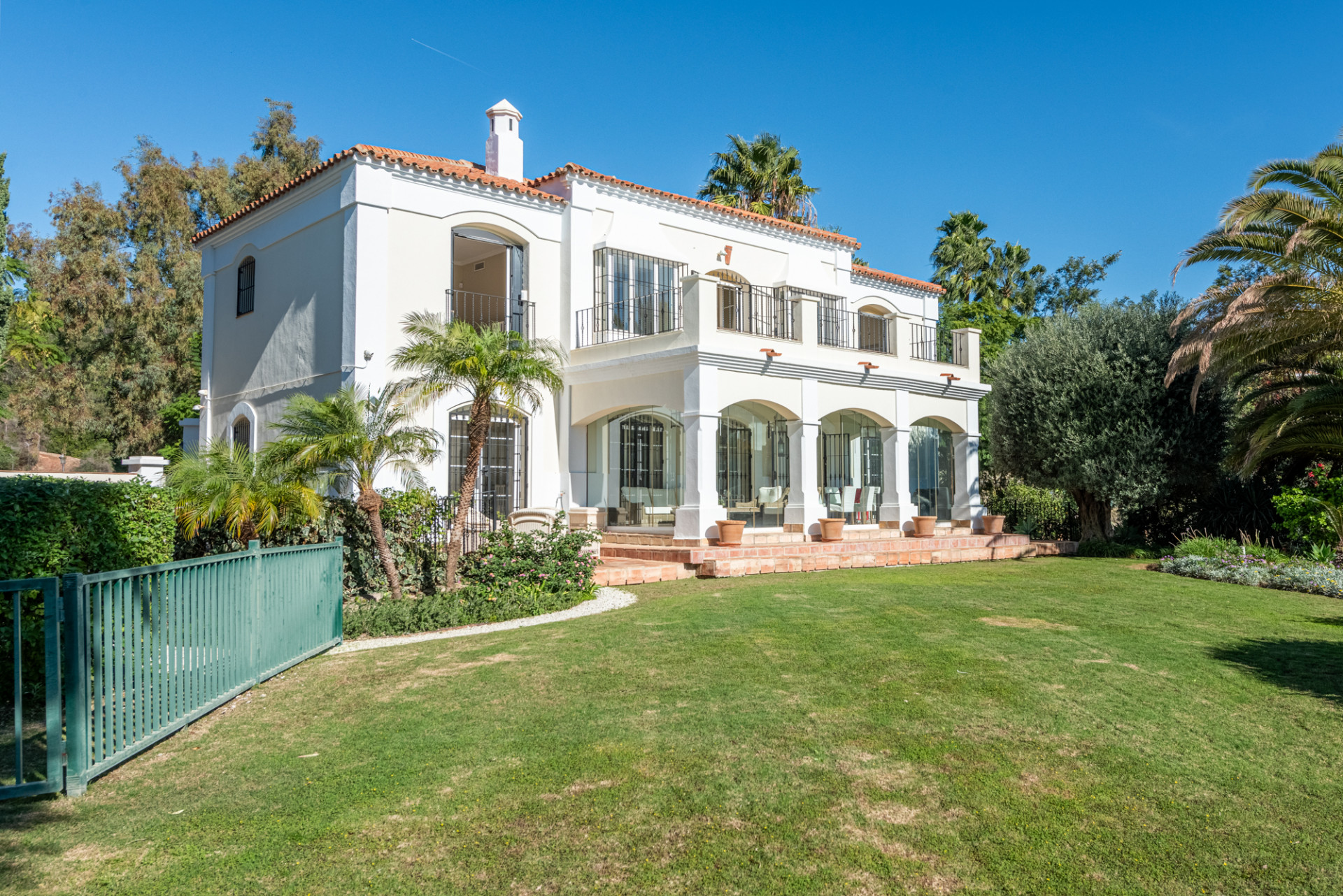  Image of Villa - 5 Bedrooms - 5 Bathrooms for sale in Malaga-Benahavis-Spain, Image 10