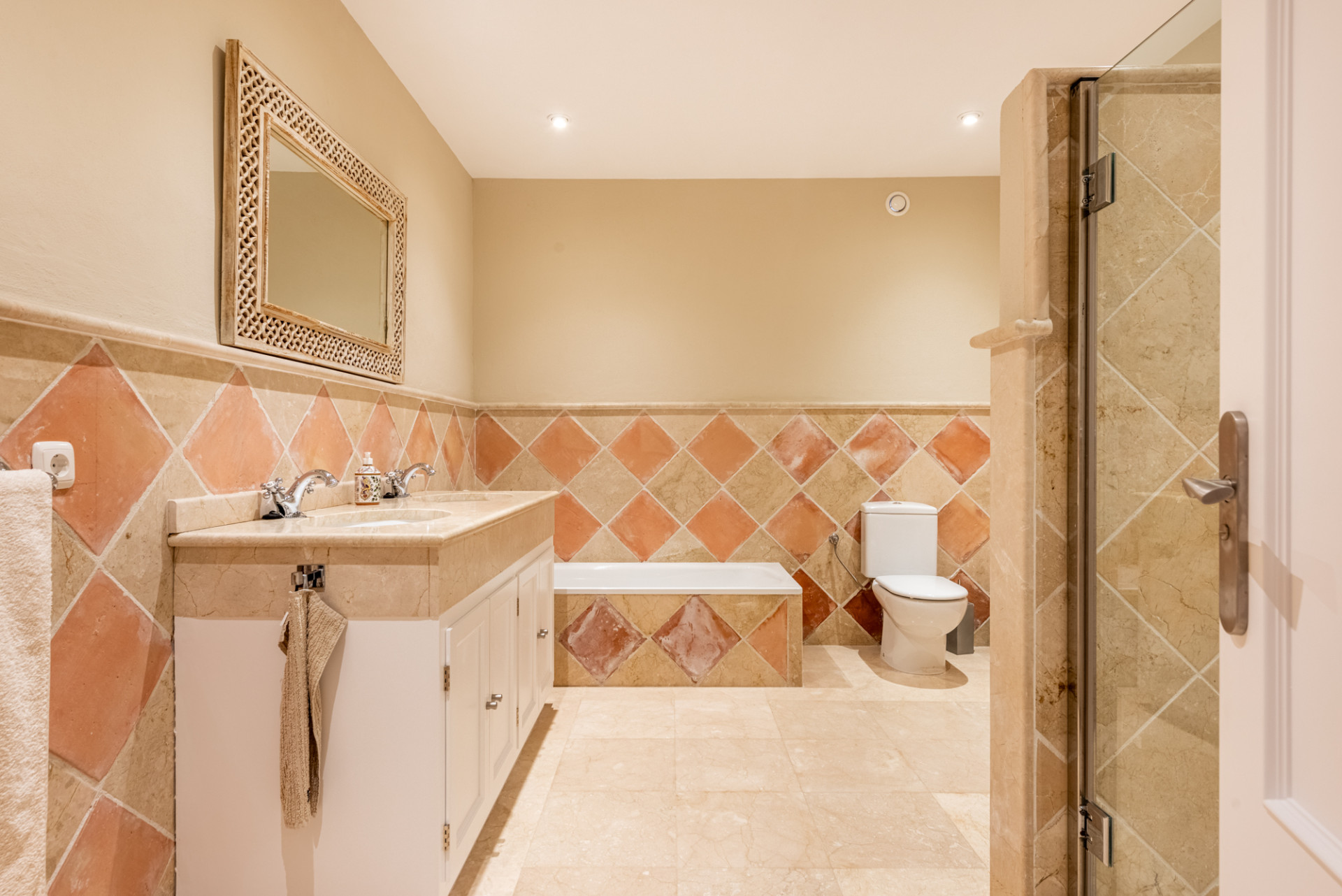  Image of Villa - 5 Bedrooms - 5 Bathrooms for sale in Malaga-Benahavis-Spain, Image 24