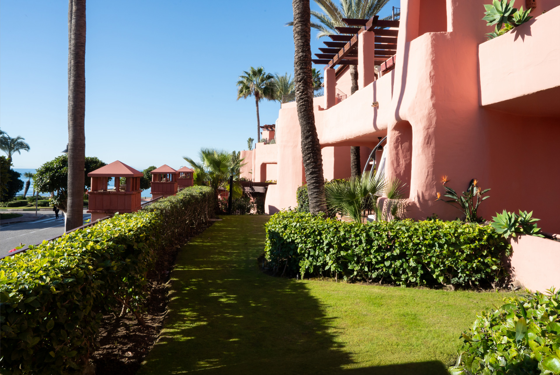  Image of Ground Floor Apartment - 3 Bedrooms - 2 Bathrooms for sale in Malaga-Estepona-Spain, Image 15