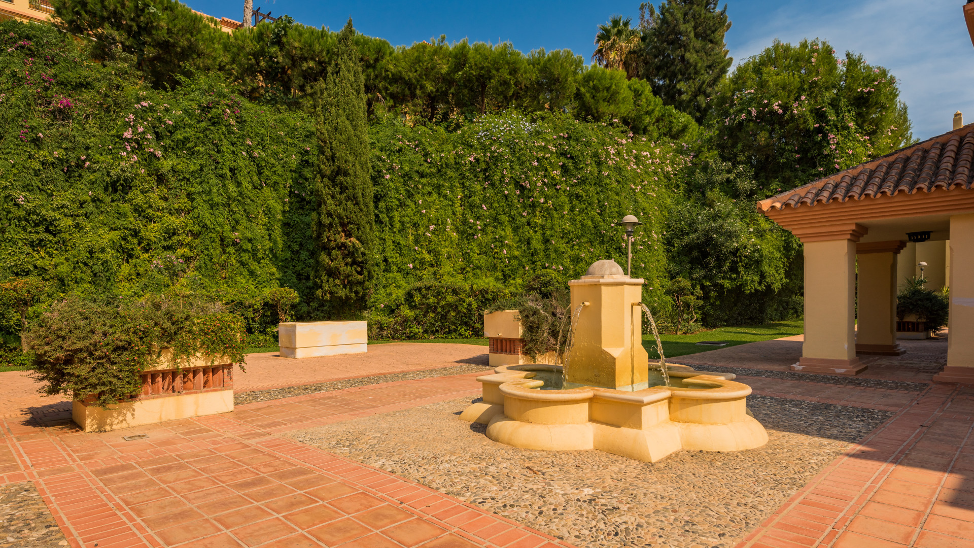  Image of Apartment - 3 Bedrooms - 2 Bathrooms for sale in Malaga-Marbella-Spain, Image 24