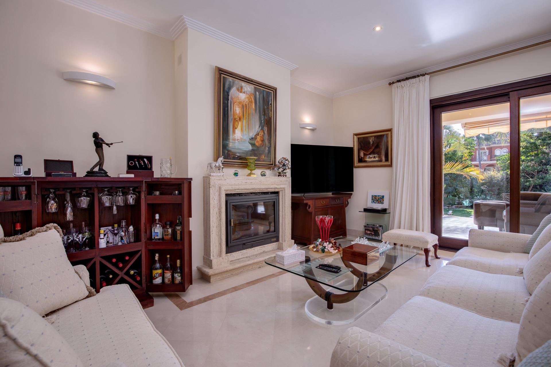  Image of Villa - 6 Bedrooms - 6 Bathrooms for sale in Malaga-Benahavis-Spain, Image 16