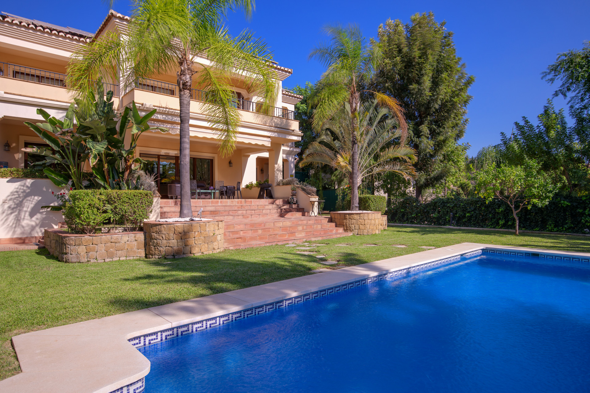 Image of Villa - 6 Bedrooms - 6 Bathrooms for sale in Malaga-Benahavis-Spain, Image 9