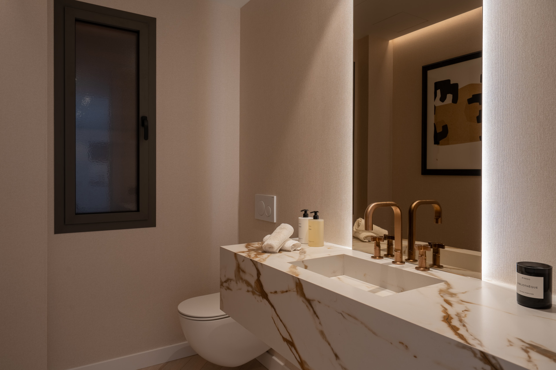  Image of Apartment - 4 Bedrooms - 4 Bathrooms for sale in Malaga-Marbella-Spain, Image 24