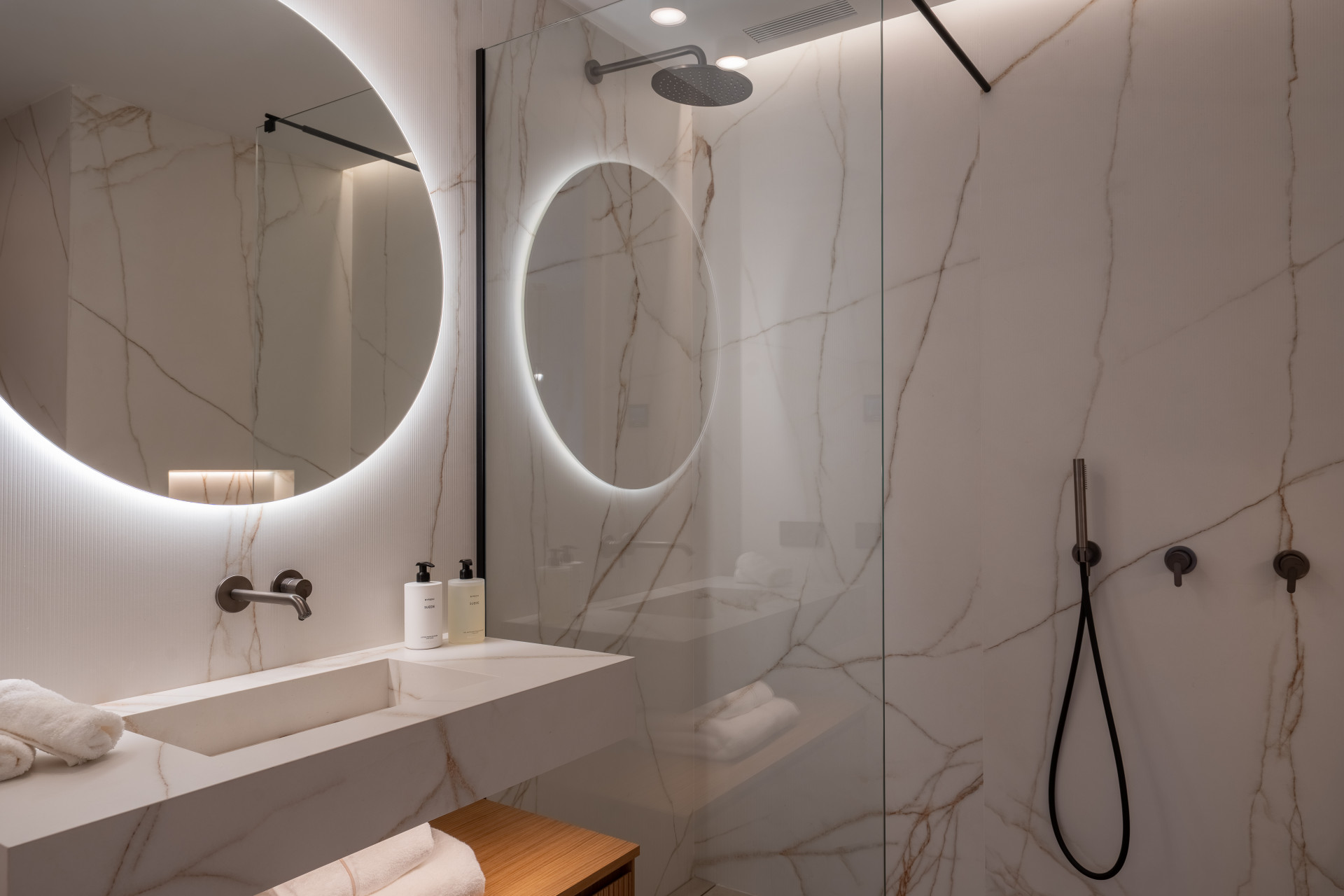  Image of Apartment - 4 Bedrooms - 4 Bathrooms for sale in Malaga-Marbella-Spain, Image 21