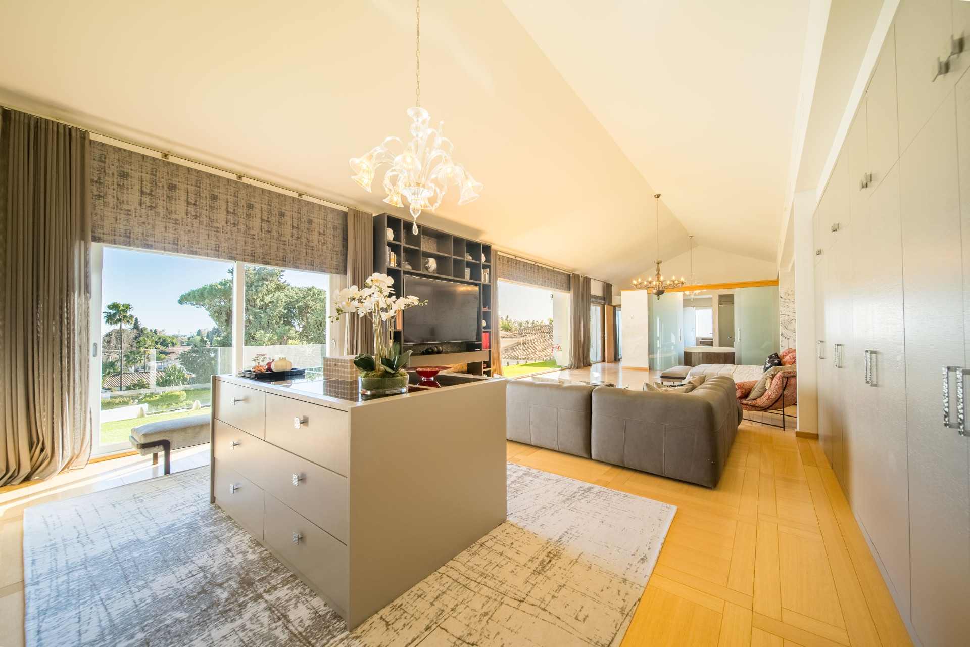  Image of Villa - 7 Bedrooms - 7 Bathrooms for sale in Malaga-San Pedro de Alcantara-Spain, Image 20