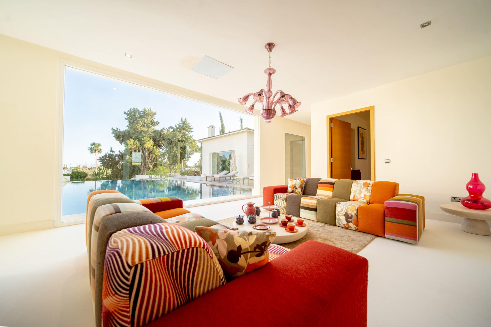 Image of Villa - 7 Bedrooms - 7 Bathrooms for Sale in Malaga-San Pedro de Alcantara-Spain, Image 4