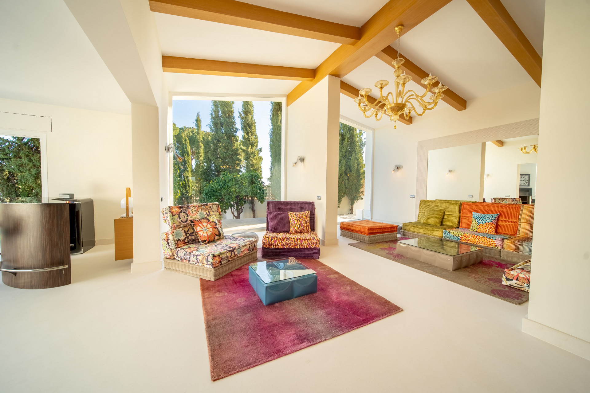  Image of Villa - 7 Bedrooms - 7 Bathrooms for sale in Malaga-San Pedro de Alcantara-Spain, Image 8