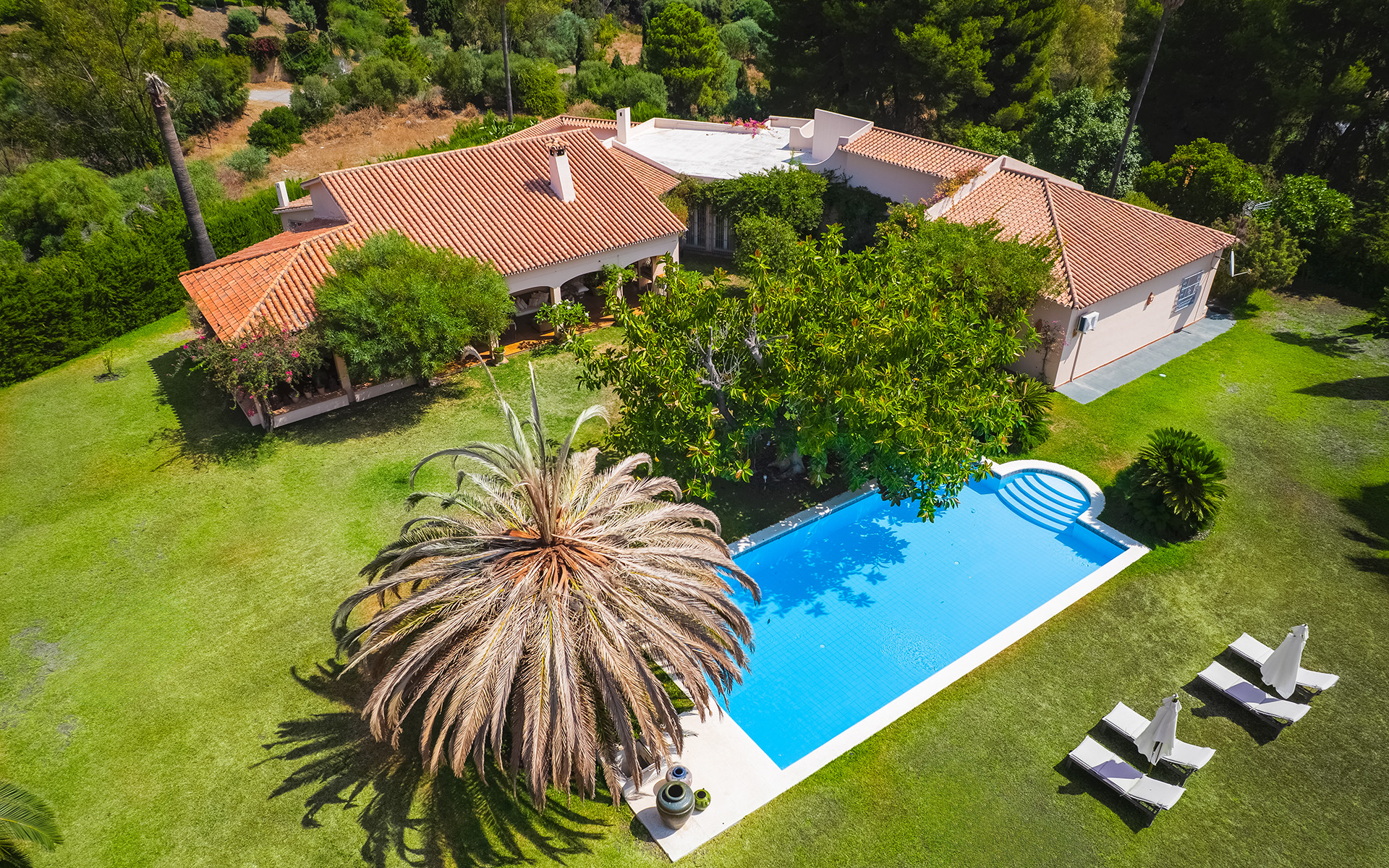  Image of Villa - 4 Bedrooms - 4 Bathrooms for sale in Malaga-Benahavis-Spain, Image 13