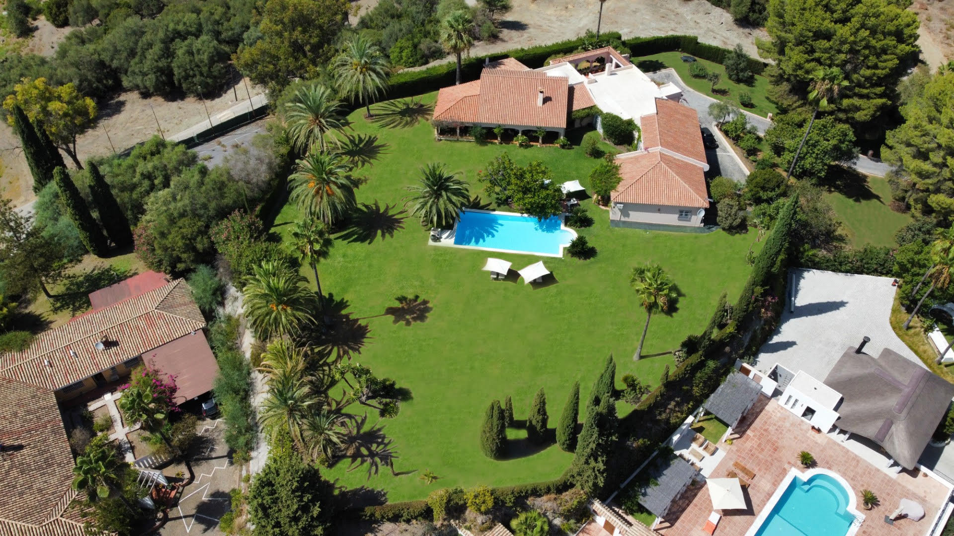 Image of Villa - 4 Bedrooms - 4 Bathrooms for sale in Malaga-Benahavis-Spain, Image 20