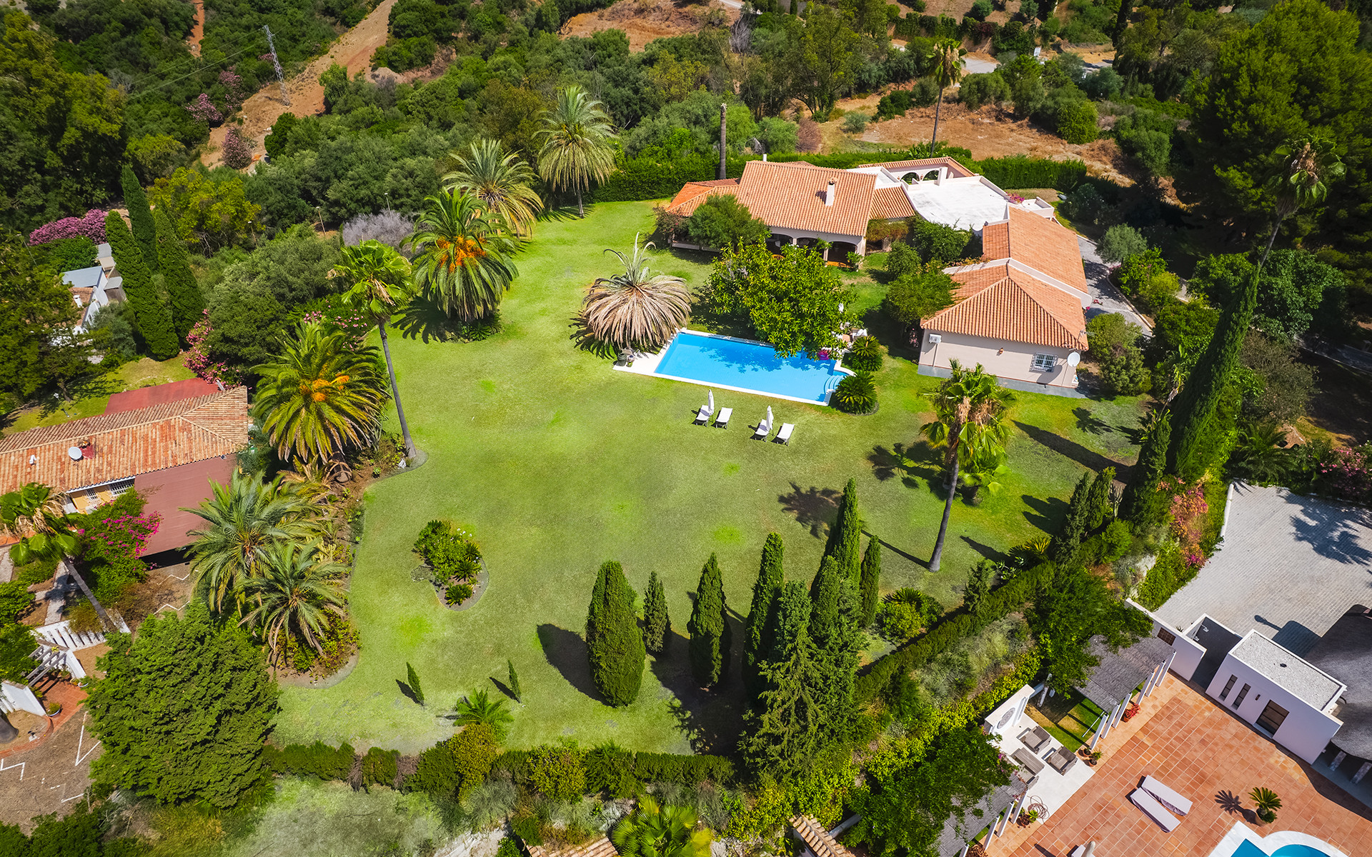  Image of Villa - 4 Bedrooms - 4 Bathrooms for sale in Malaga-Benahavis-Spain, Image 28
