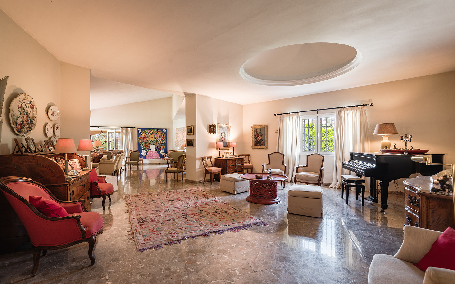 Image of Villa - 4 Bedrooms - 4 Bathrooms for Sale in Malaga-Benahavis-Spain, Image 2