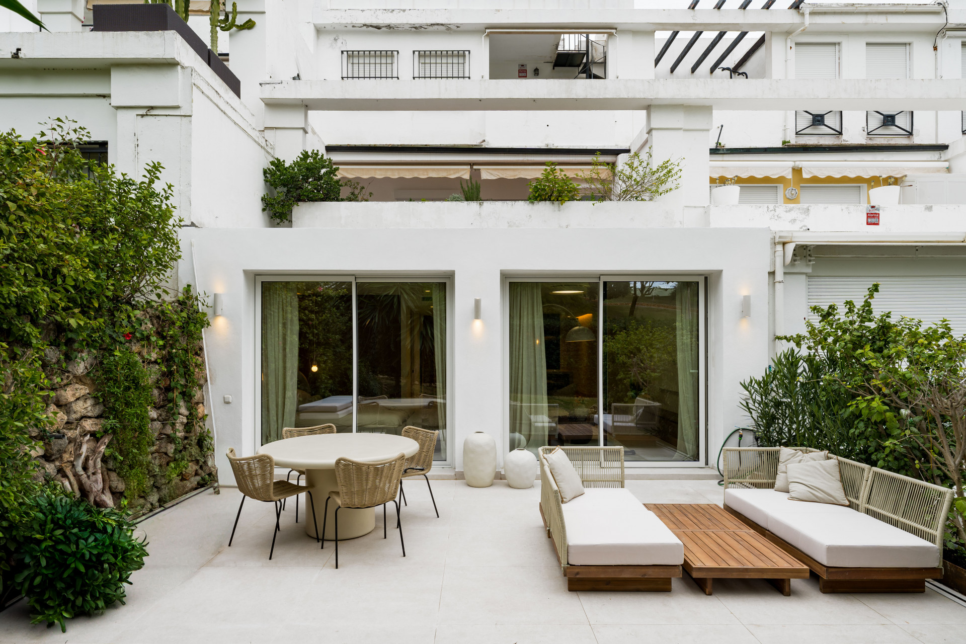  Image of Ground Floor Apartment - 3 Bedrooms - 2 Bathrooms for sale in Malaga-Benahavis-Spain, Image 18