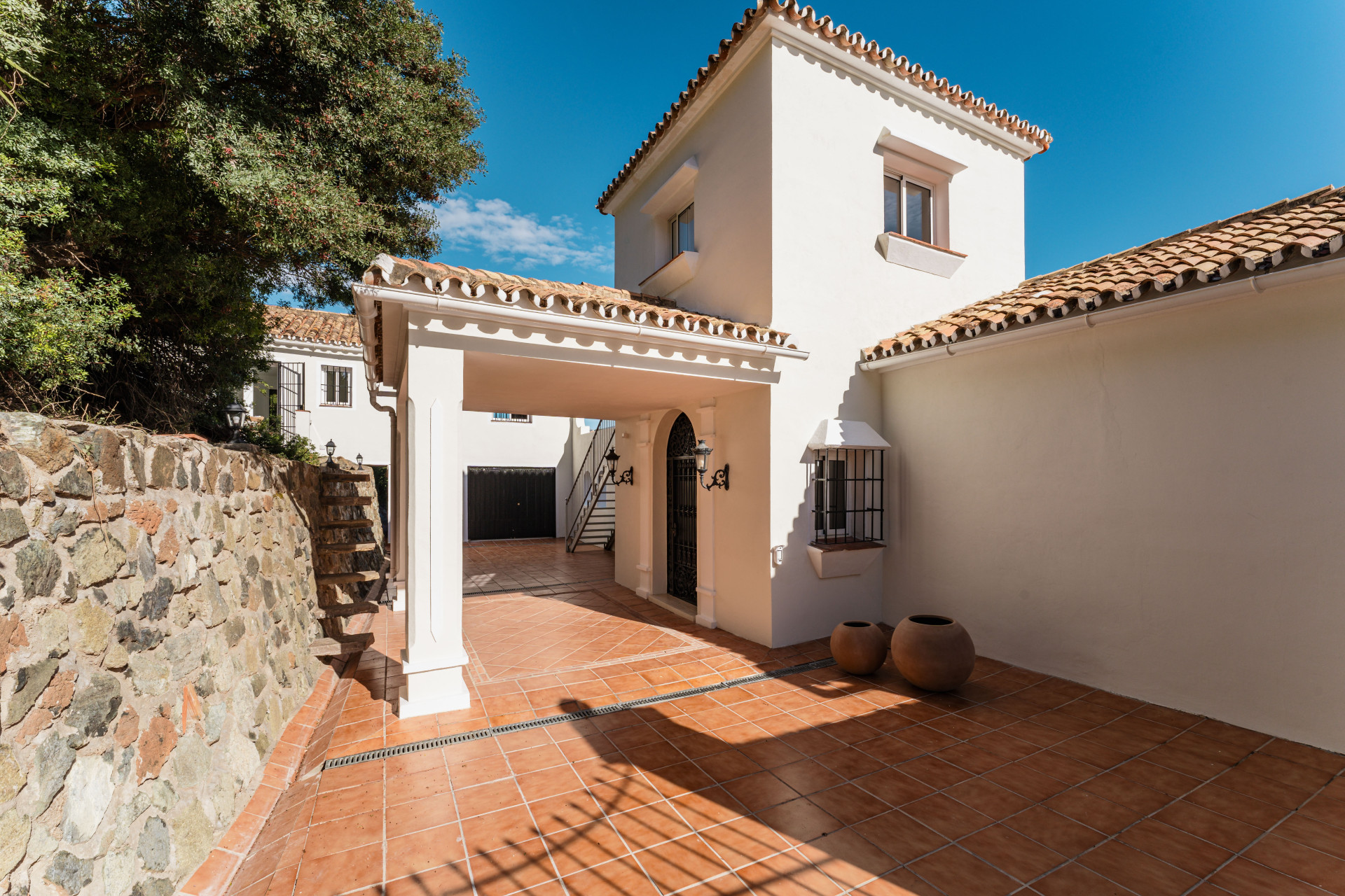  Image of Villa - 6 Bedrooms - 5 Bathrooms for sale in Malaga-Benahavis-Spain, Image 53
