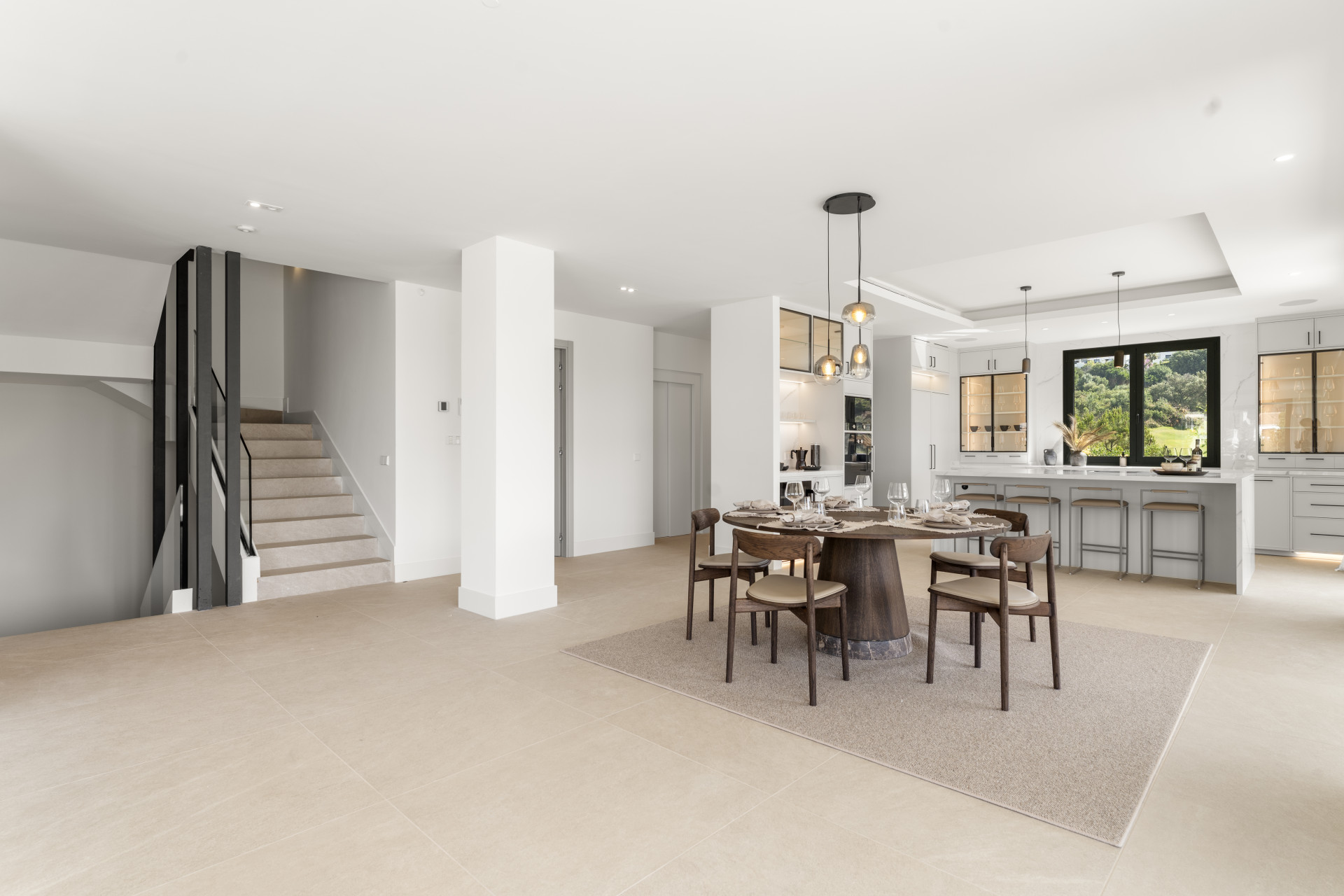  Image of Villa - 4 Bedrooms - 4 Bathrooms for sale in Malaga-Estepona-Spain, Image 7