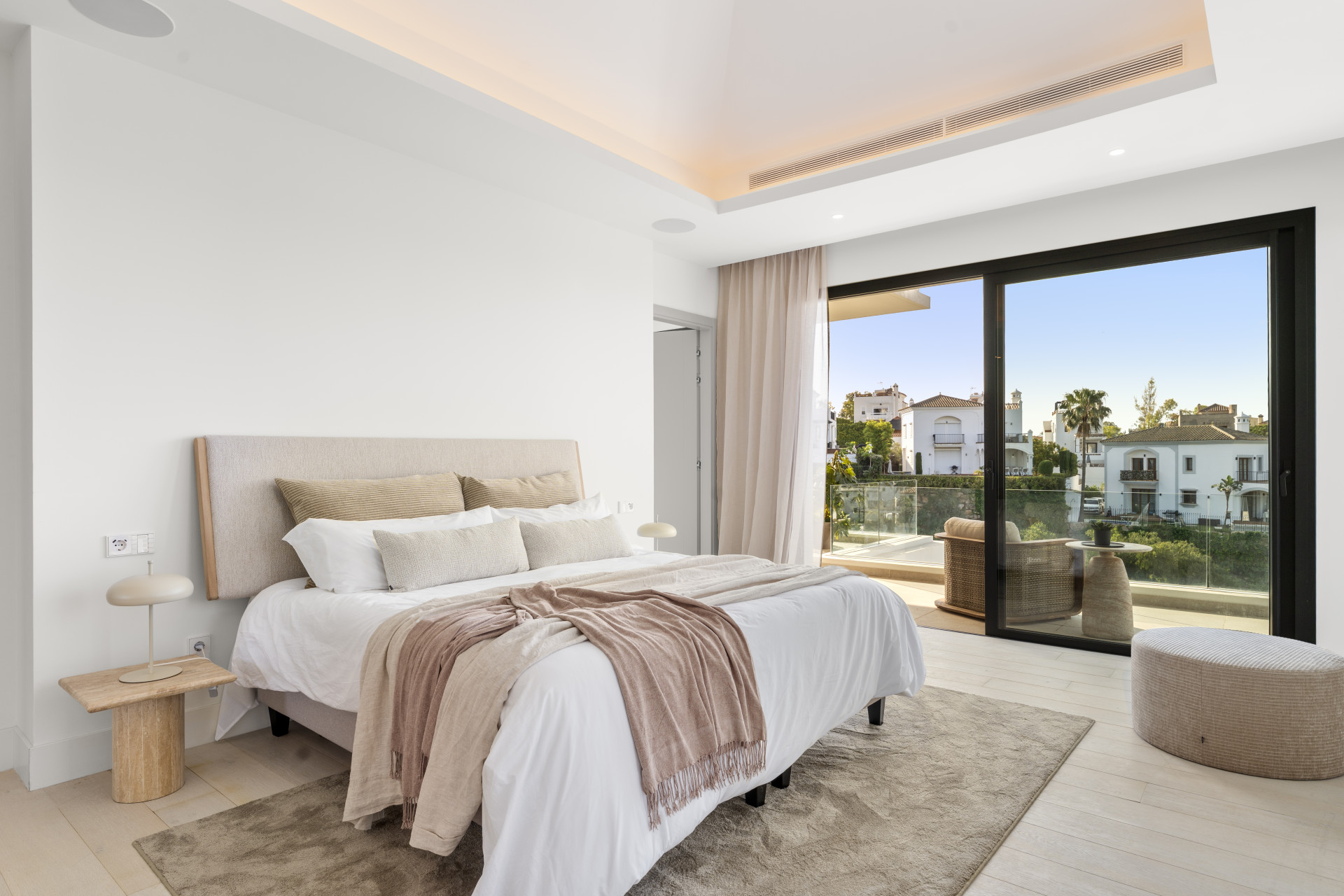  Image of Villa - 4 Bedrooms - 4 Bathrooms for sale in Malaga-Estepona-Spain, Image 22