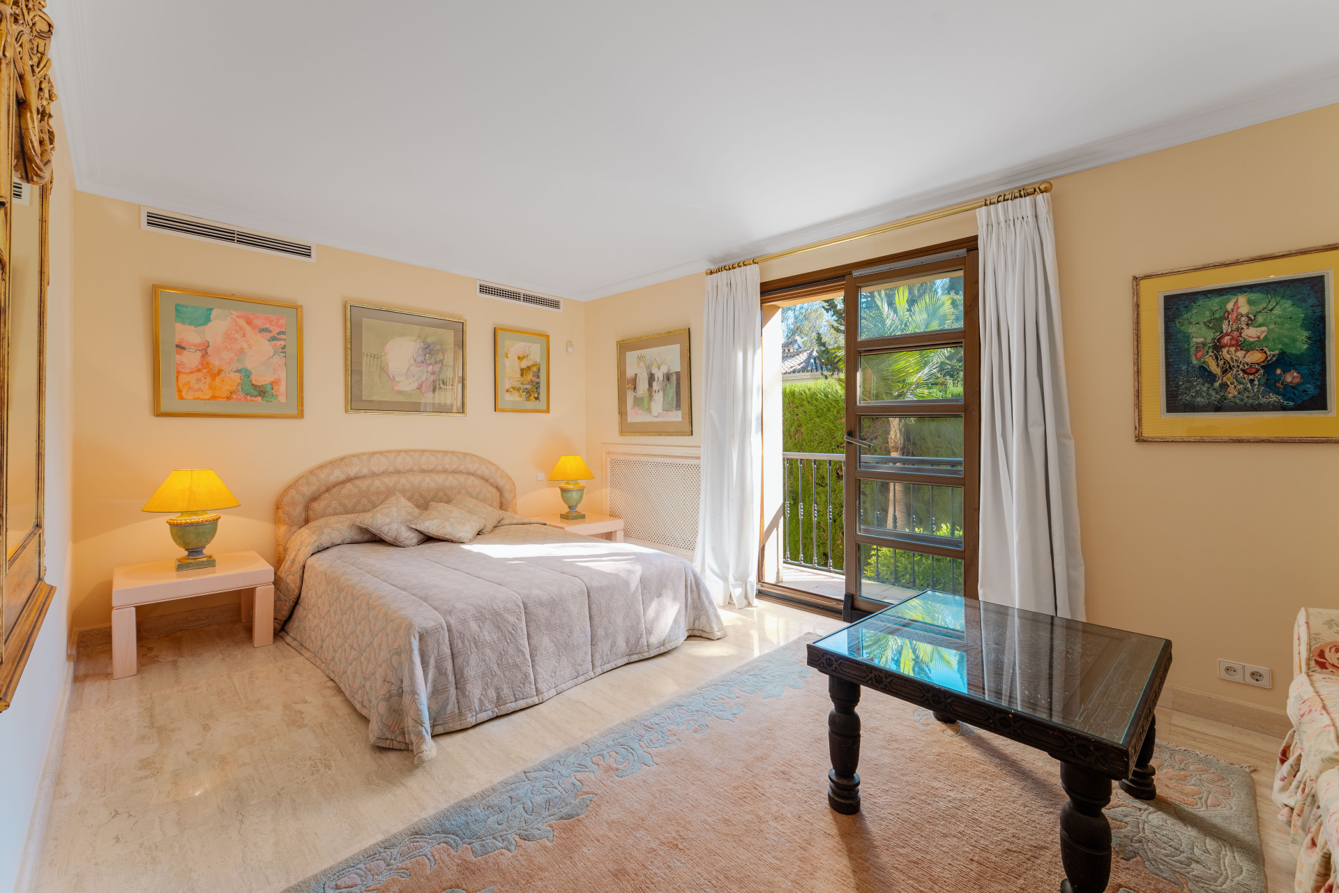  Image of Villa - 5 Bedrooms - 4 Bathrooms for sale in Malaga-Marbella-Spain, Image 19