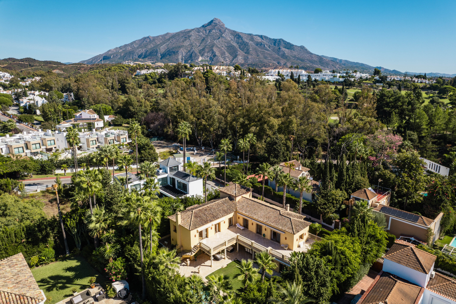  Image of Villa - 5 Bedrooms - 4 Bathrooms for sale in Malaga-Marbella-Spain, Image 37