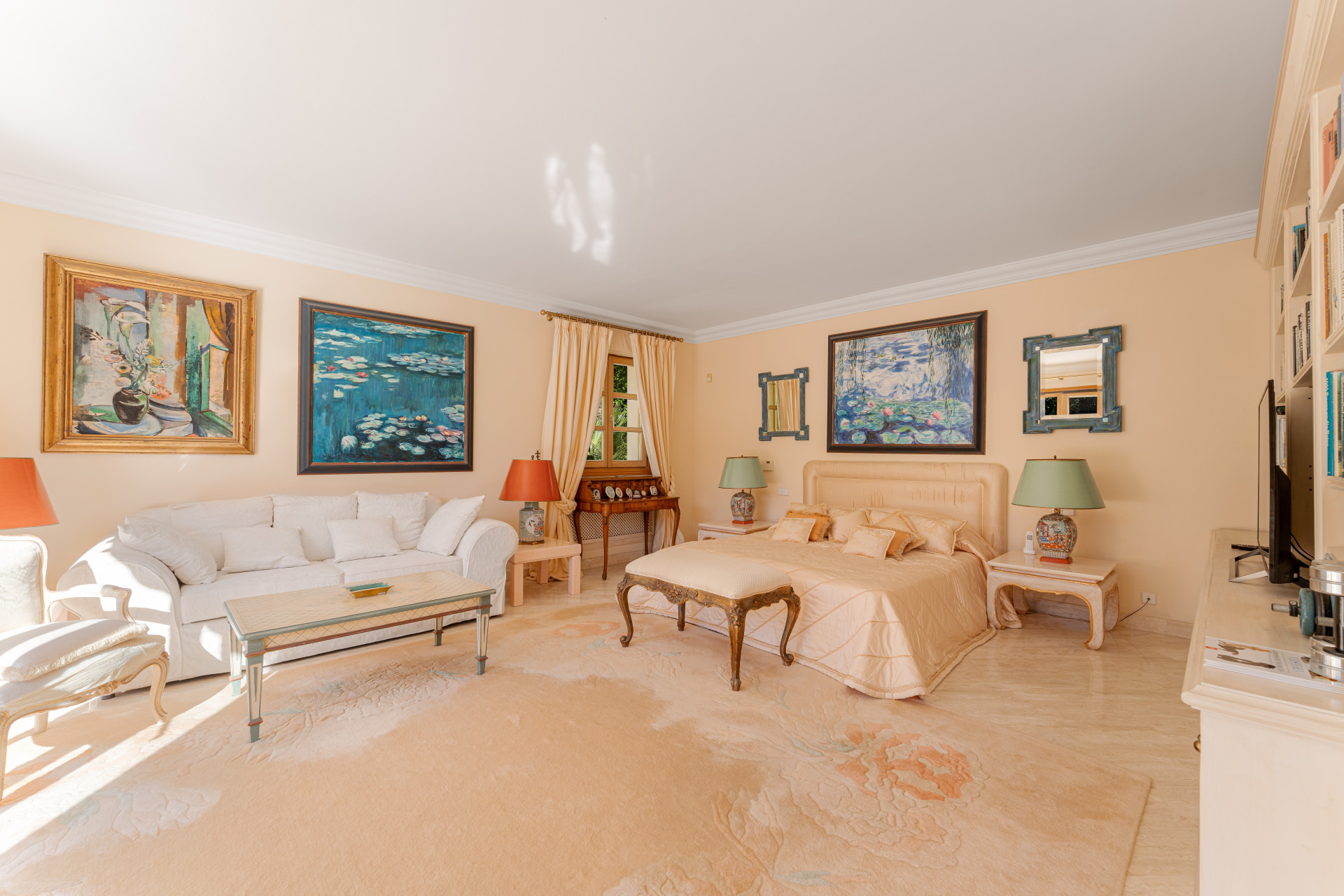  Image of Villa - 5 Bedrooms - 4 Bathrooms for sale in Malaga-Marbella-Spain, Image 17