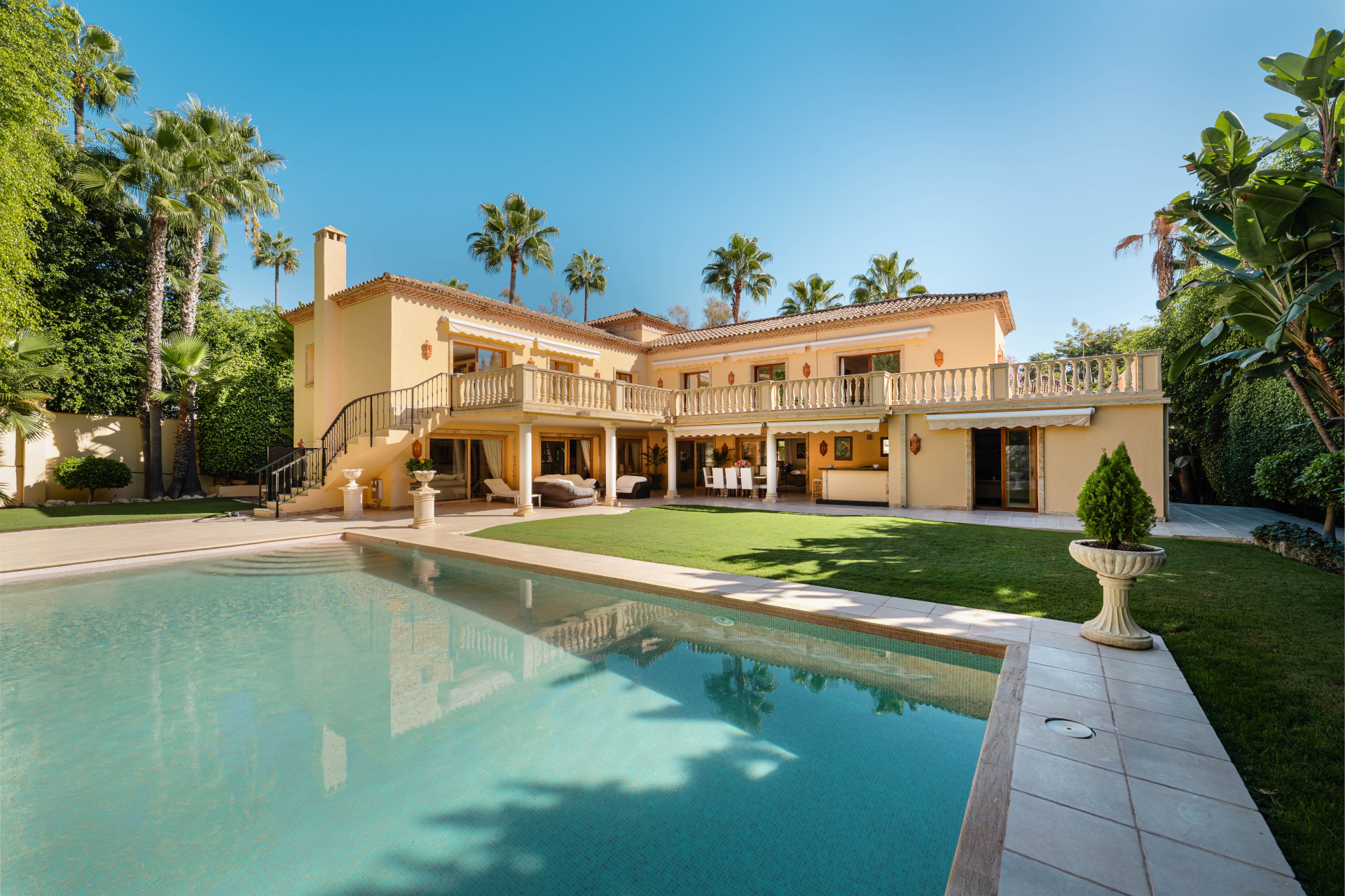 Image of Villa - 5 Bedrooms - 4 Bathrooms for Sale in Malaga-Marbella-Spain, Image 3