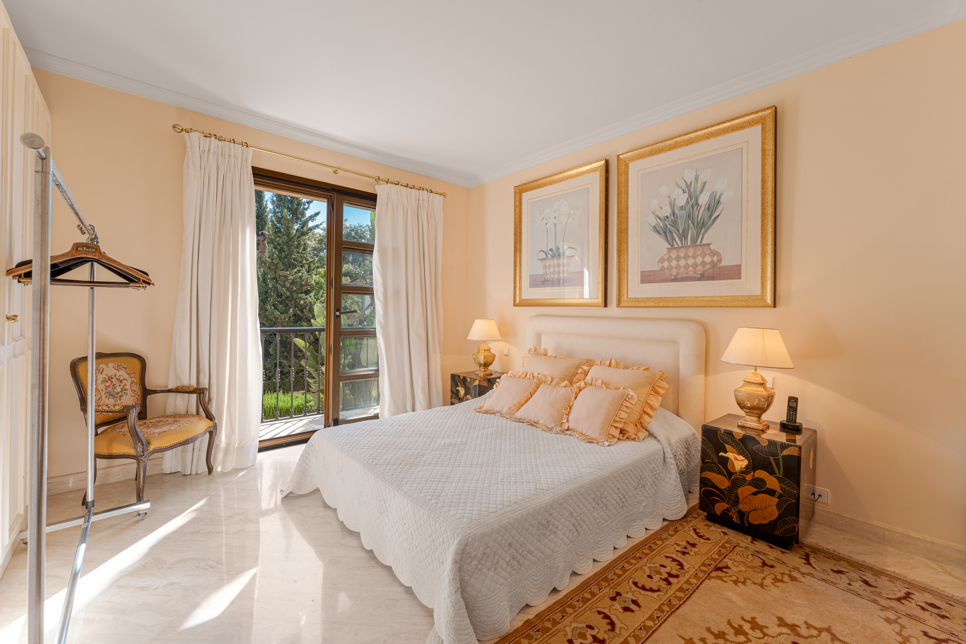  Image of Villa - 5 Bedrooms - 4 Bathrooms for sale in Malaga-Marbella-Spain, Image 25