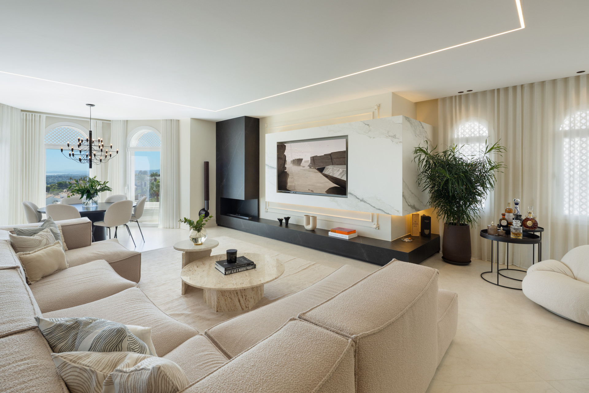 Image of Penthouse - 4 Bedrooms - 4 Bathrooms for Sale in Malaga-Marbella-Spain, Image 3