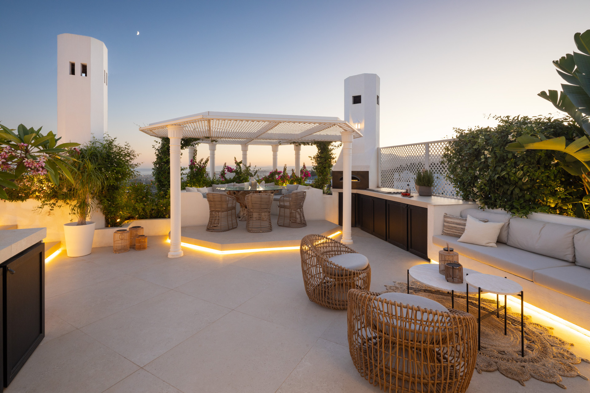  Image of Penthouse - 4 Bedrooms - 4 Bathrooms for sale in Malaga-Marbella-Spain, Image 26