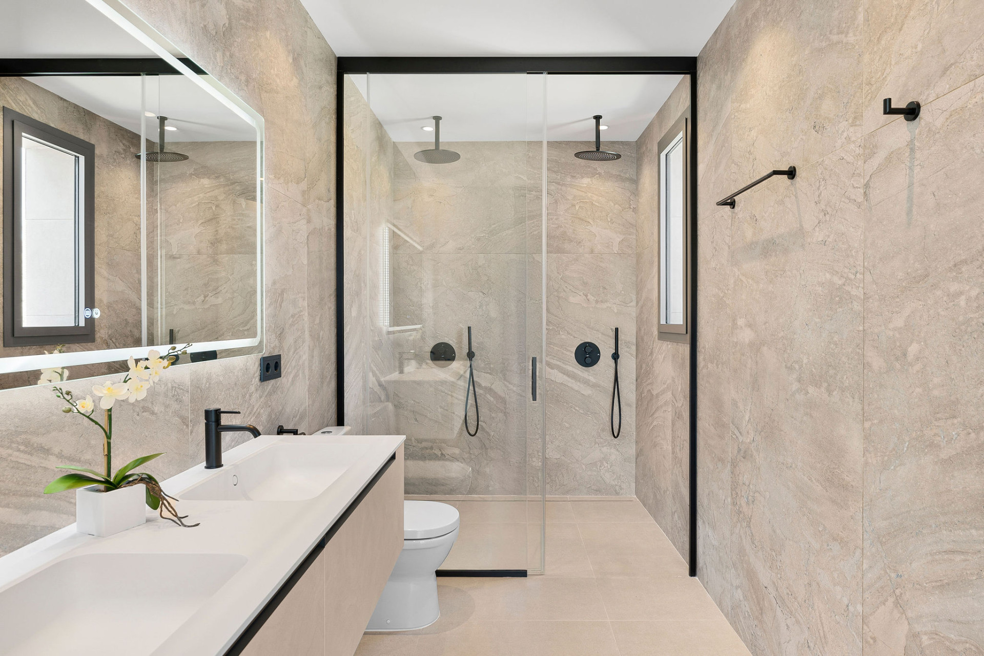  Image of Villa - 4 Bedrooms - 4 Bathrooms for sale in Malaga-Marbella-Spain, Image 16