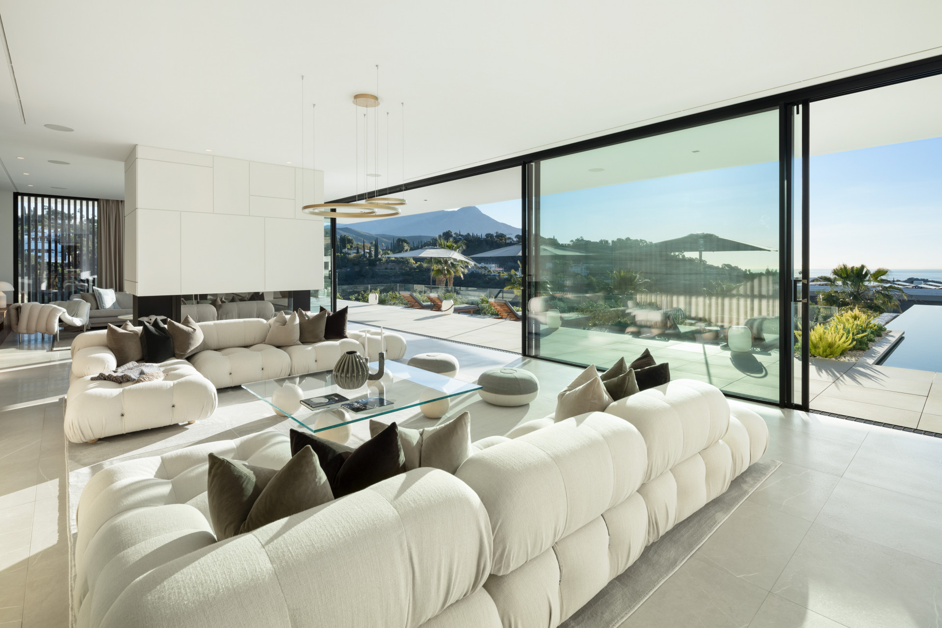  Image of Villa - 8 Bedrooms - 8 Bathrooms for sale in Malaga-Benahavis-Spain, Image 7
