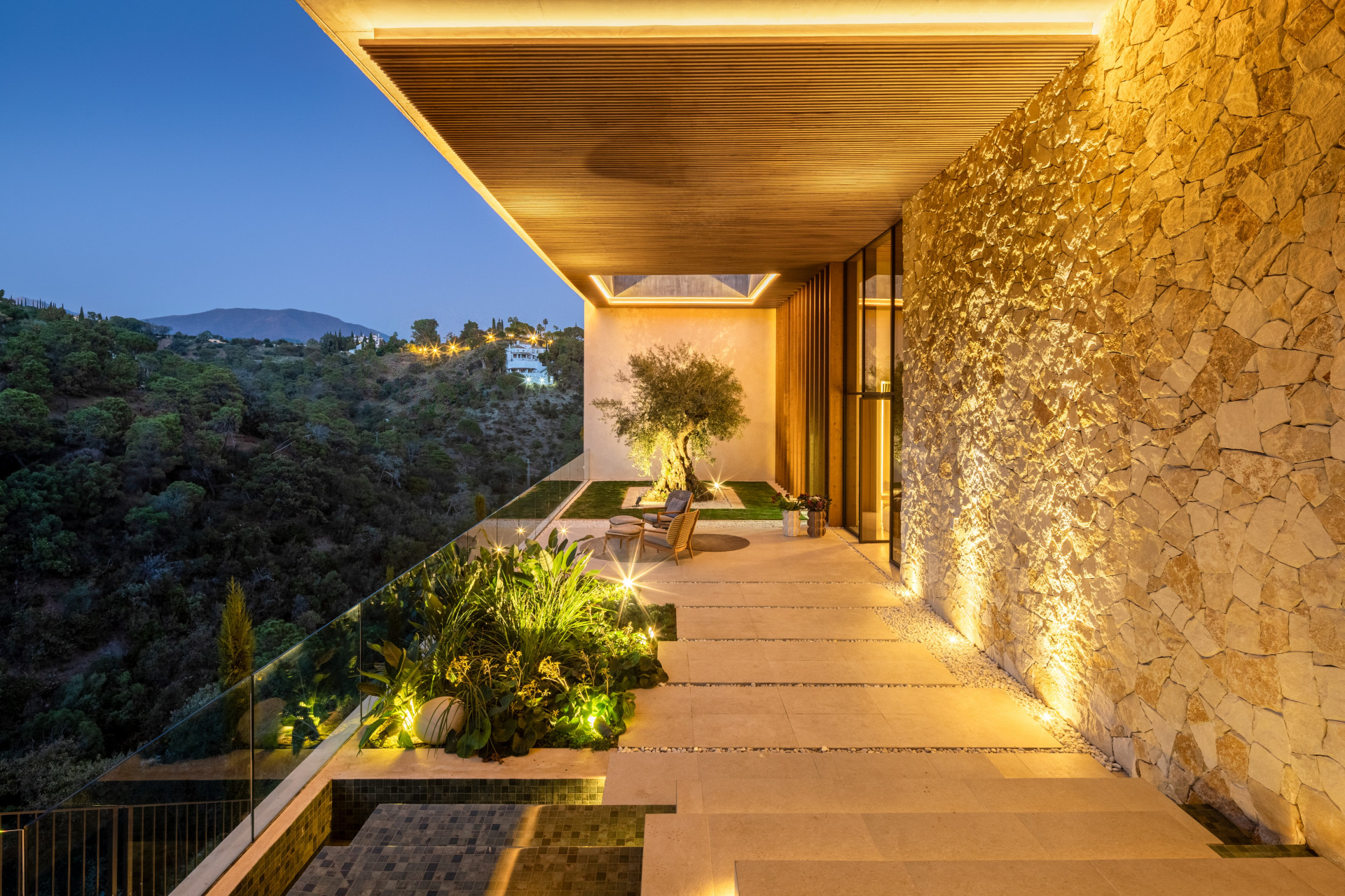  Image of Villa - 6 Bedrooms - 6 Bathrooms for sale in Malaga-Benahavis-Spain, Image 35