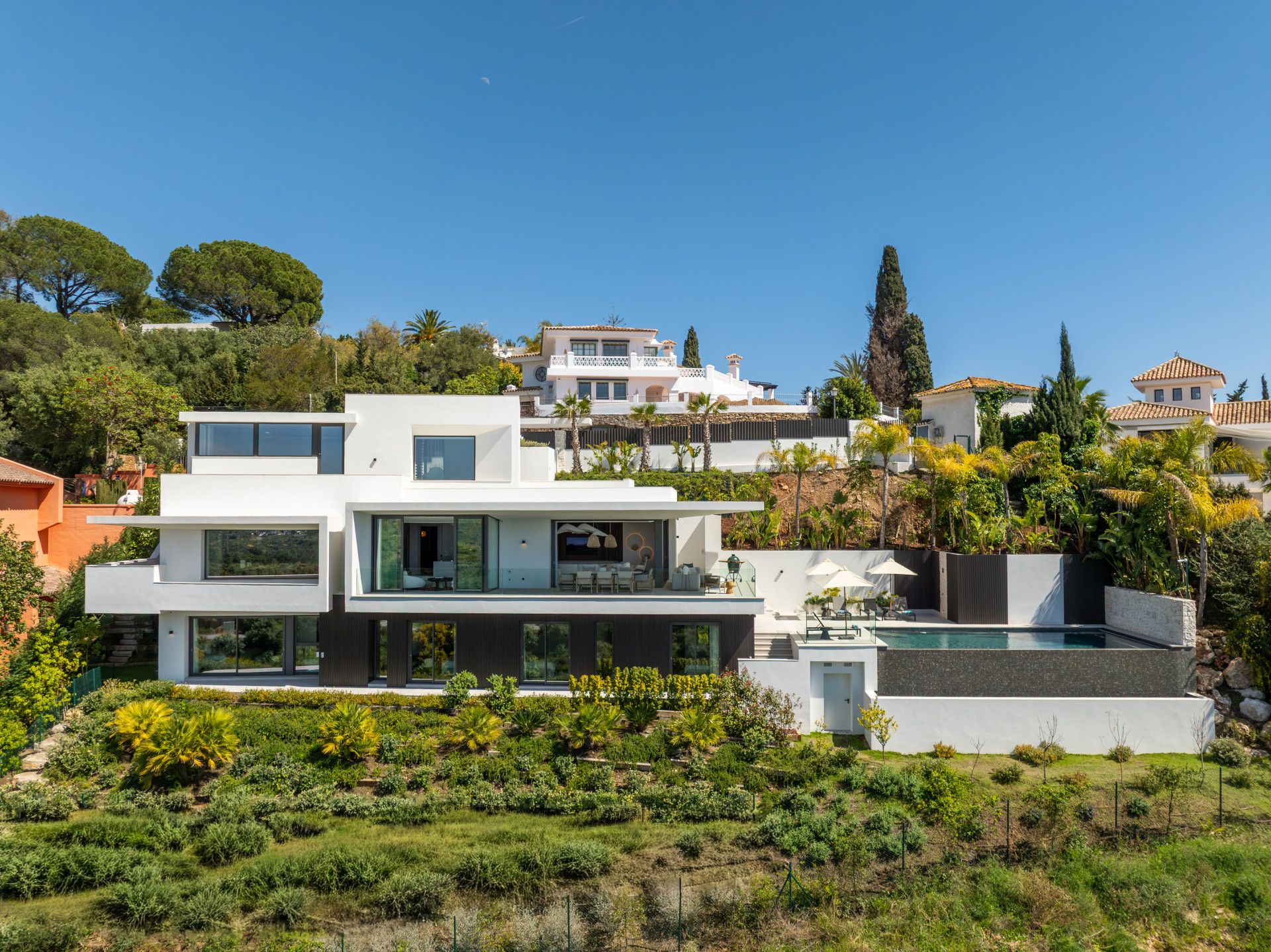  Image of Villa - 4 Bedrooms - 4 Bathrooms for sale in Malaga-Marbella-Spain, Image 16