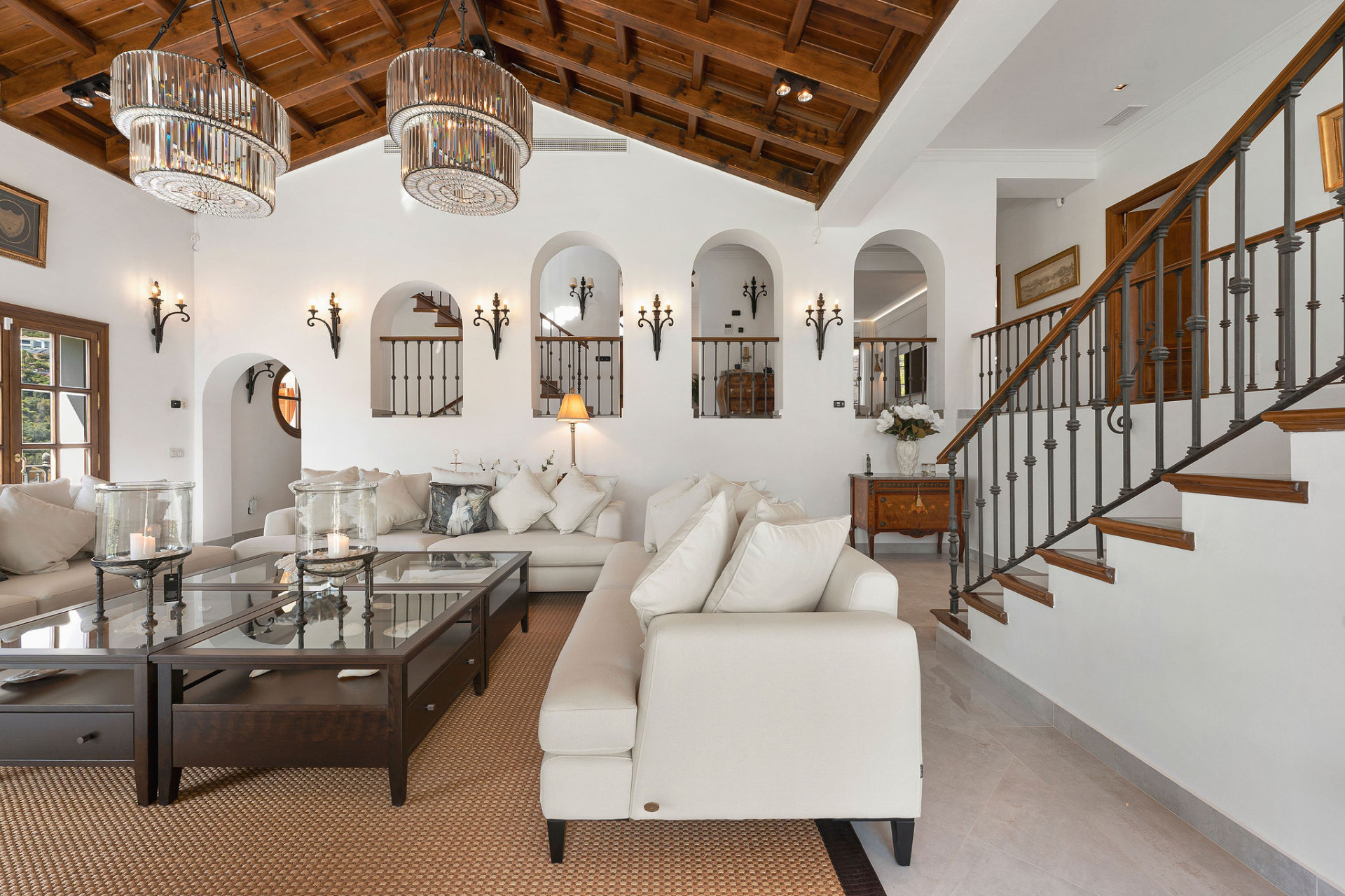  Image of Villa - 4 Bedrooms - 4 Bathrooms for sale in Malaga-Benahavis-Spain, Image 11