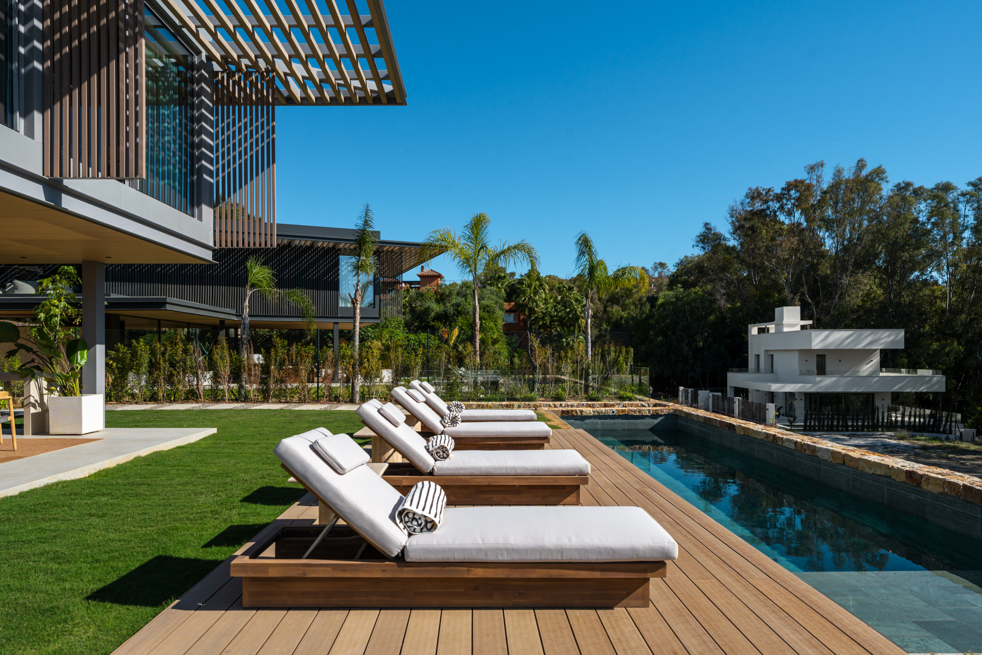  Image of Villa - 4 Bedrooms - 5 Bathrooms for sale in Malaga-Marbella-Spain, Image 34
