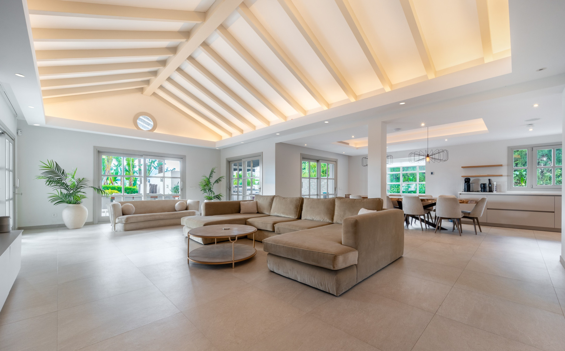 Image of Villa - 6 Bedrooms - 6 Bathrooms for sale in Malaga-Marbella-Spain, Image 10