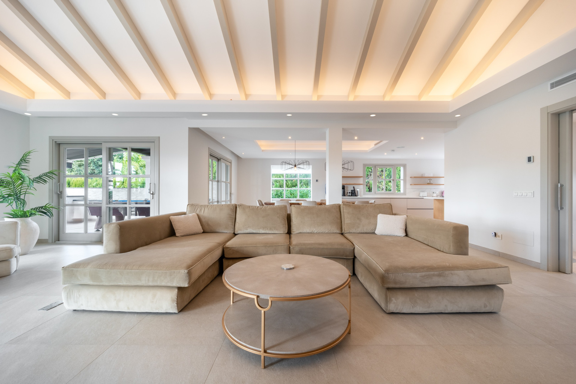  Image of Villa - 6 Bedrooms - 6 Bathrooms for sale in Malaga-Marbella-Spain, Image 9