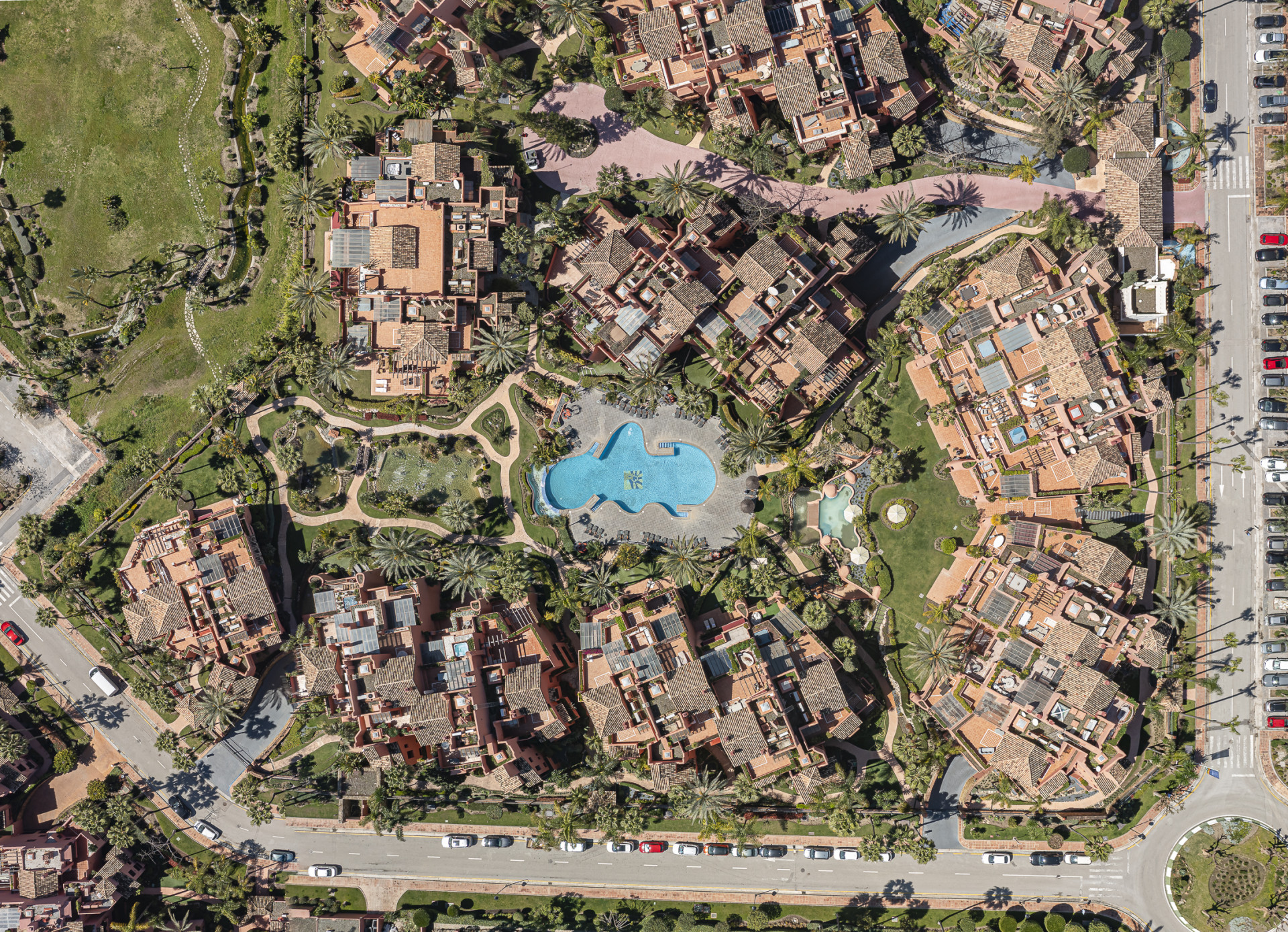  Image of Apartment - 3 Bedrooms - 4 Bathrooms for sale in Malaga-Estepona-Spain, Image 21