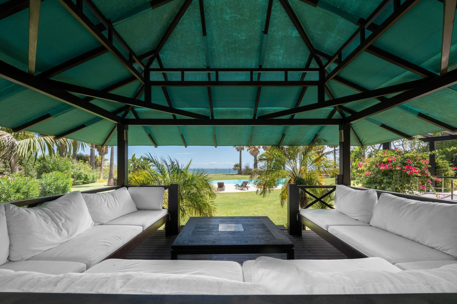  Image of Villa - 9 Bedrooms - 8 Bathrooms for sale in Malaga-Estepona-Spain, Image 40