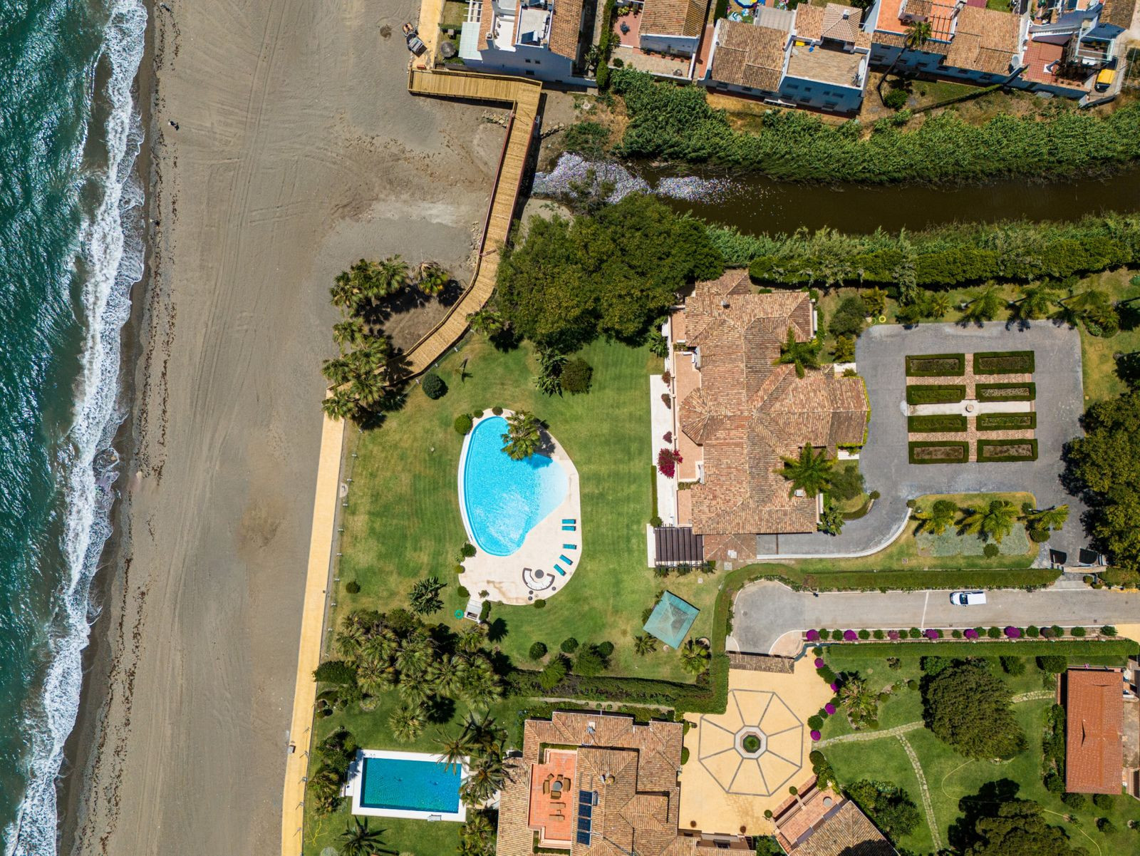  Image of Villa - 9 Bedrooms - 8 Bathrooms for sale in Malaga-Estepona-Spain, Image 48