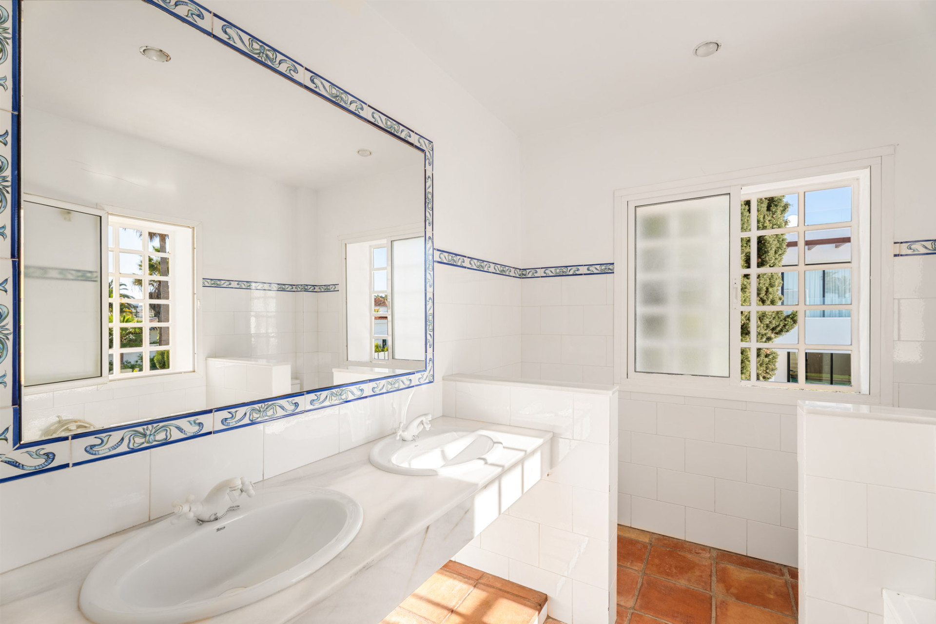 Image of Villa - 5 Bedrooms - 5 Bathrooms for sale in Malaga-Marbella-Spain, Image 30