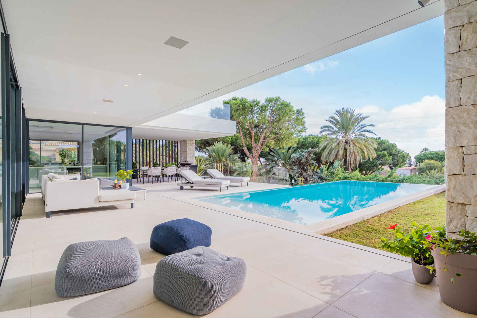 Image of Villa - 6 Bedrooms - 7 Bathrooms for Sale in Malaga-Marbella-Spain, Image 3