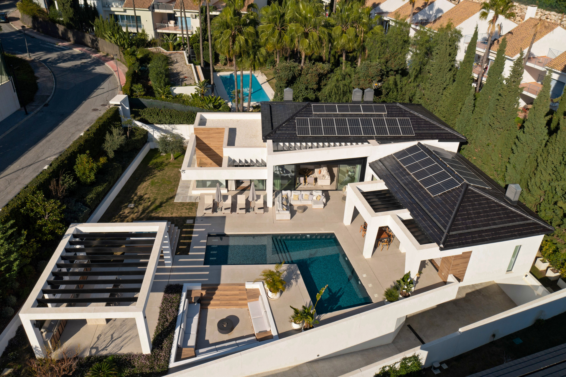  Image of Villa - 6 Bedrooms - 6 Bathrooms for sale in Malaga-Marbella-Spain, Image 6