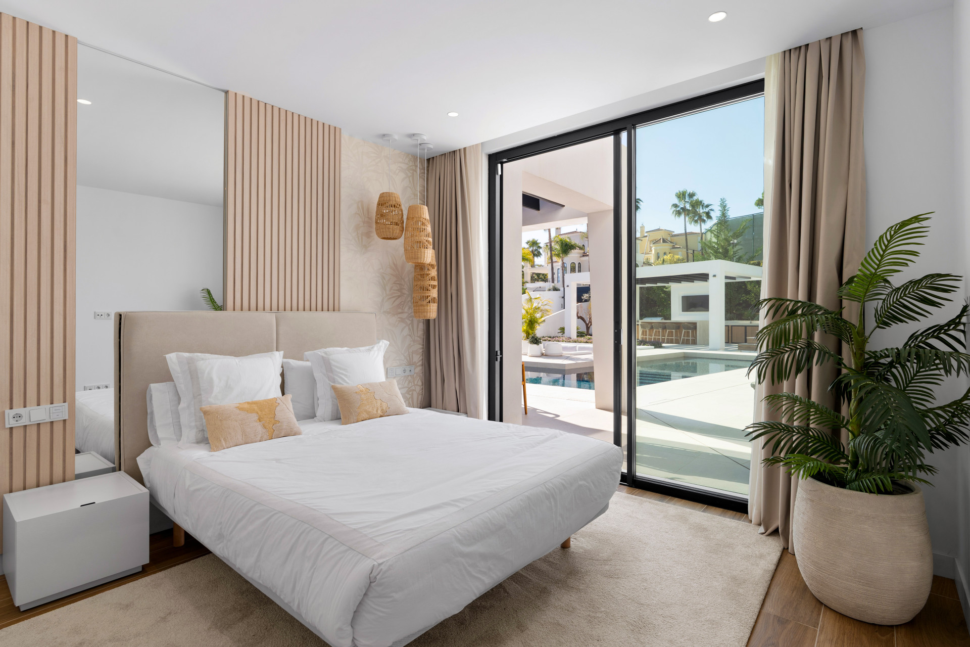  Image of Villa - 6 Bedrooms - 6 Bathrooms for sale in Malaga-Marbella-Spain, Image 18